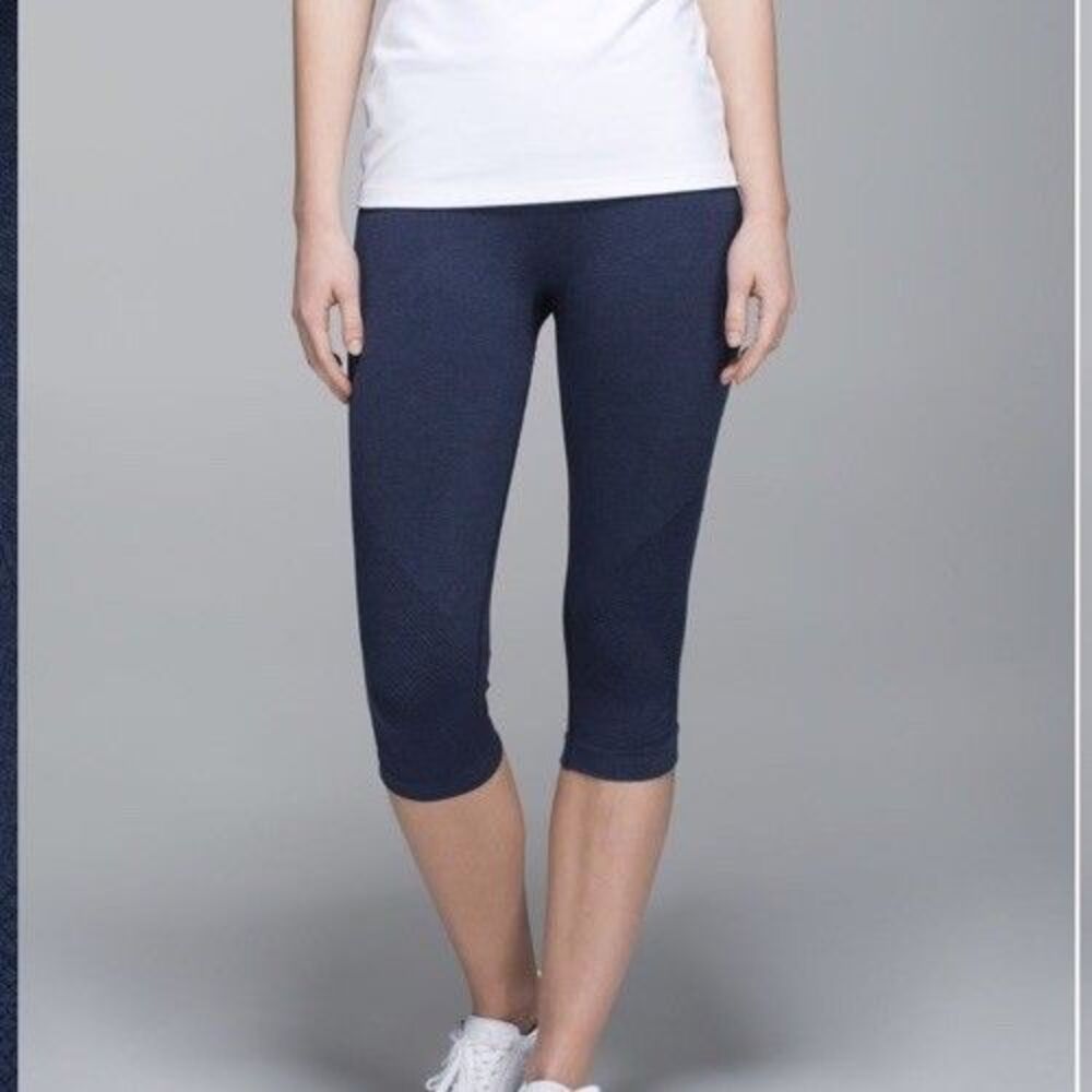 Lululemon Size 12 In The Flow Crop Leggings Navy Blue